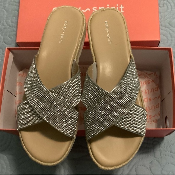 Easy Spirit Silver Sandals - Picture 1 of 9